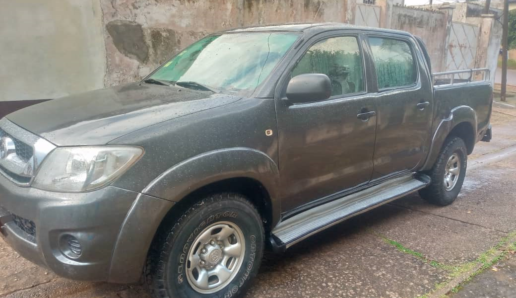 Toyota Hilux - année 2008 - Yaoundé